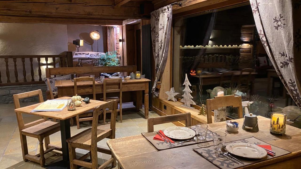 Les Trompeurs Chez Odette Bed & Breakfast Cogne Eksteriør bilde