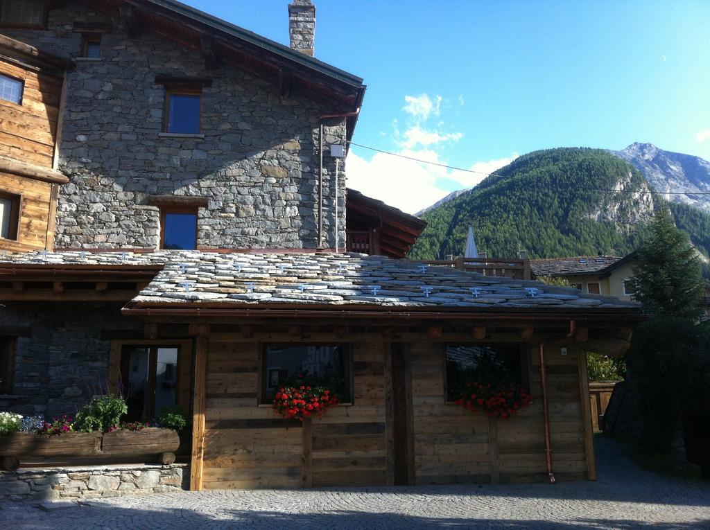 Les Trompeurs Chez Odette Bed & Breakfast Cogne Eksteriør bilde