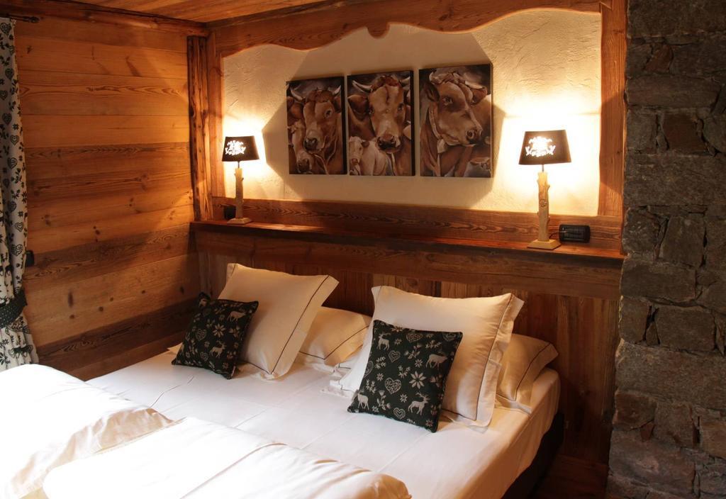 Les Trompeurs Chez Odette Bed & Breakfast Cogne Rom bilde