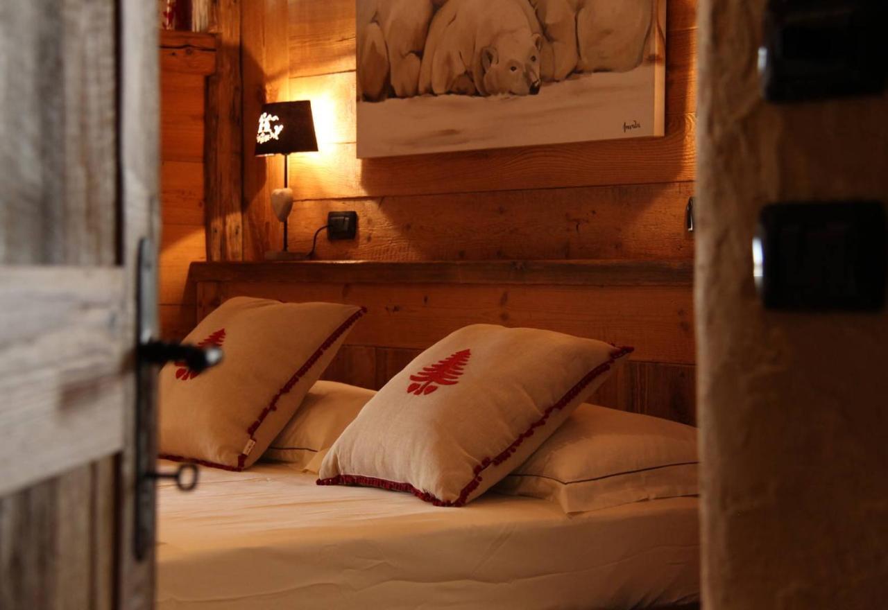 Les Trompeurs Chez Odette Bed & Breakfast Cogne Eksteriør bilde