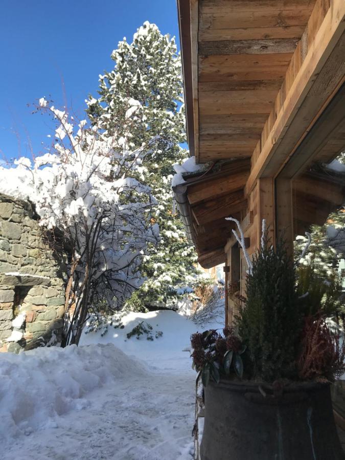 Les Trompeurs Chez Odette Bed & Breakfast Cogne Eksteriør bilde